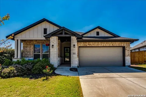 712 Coyote Creek