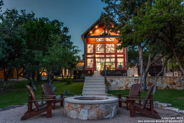 7870 Gage Ln Wimberley, TX 78676