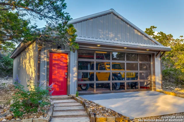 7870 Gage Ln Wimberley, TX 78676