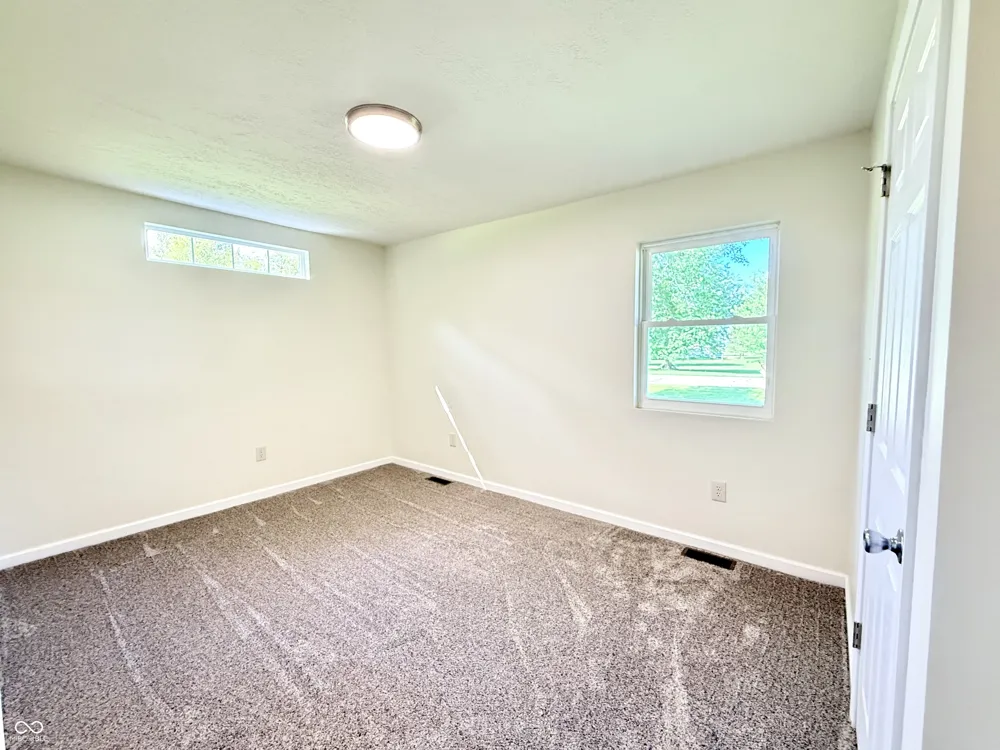 1595 W Us Highway 136 Crawfordsville, IN 47933