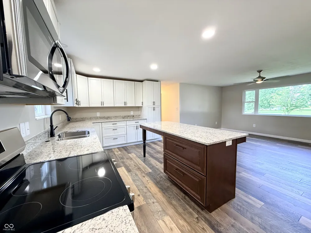 1595 W Us Highway 136 Crawfordsville, IN 47933