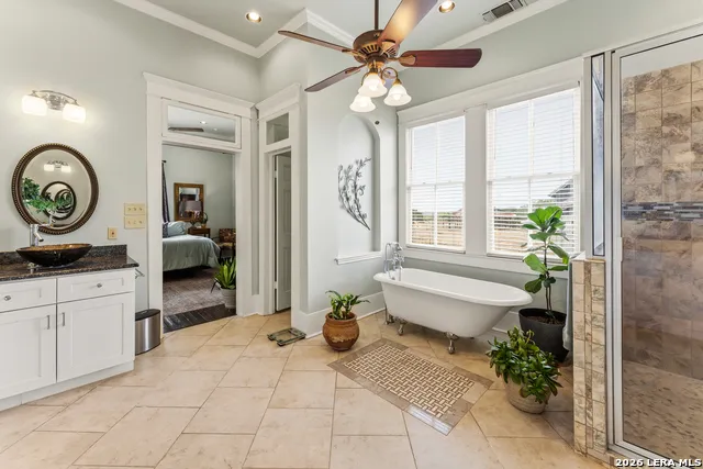 4515 STAPPER RD St Hedwig, TX 78152