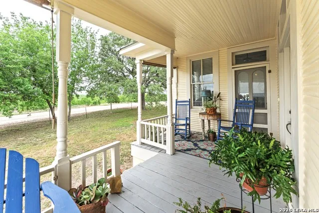 4515 STAPPER RD St Hedwig, TX 78152