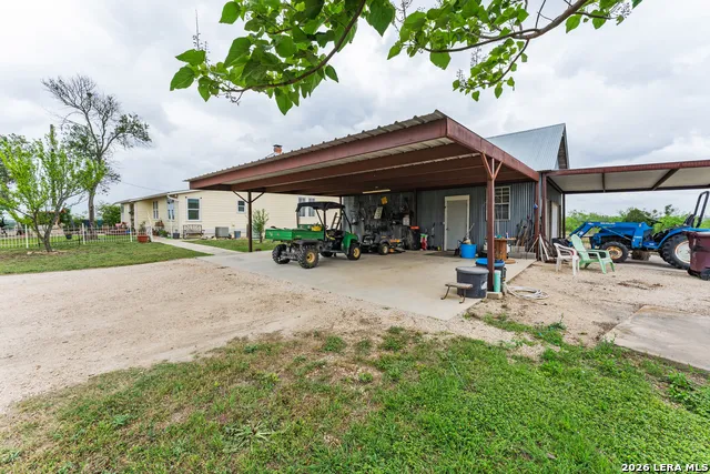 4515 STAPPER RD St Hedwig, TX 78152