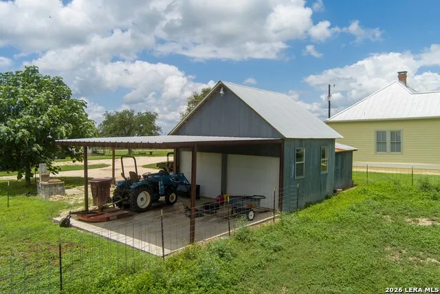 4515 STAPPER RD St Hedwig, TX 78152