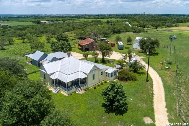 4515 STAPPER RD St Hedwig, TX 78152
