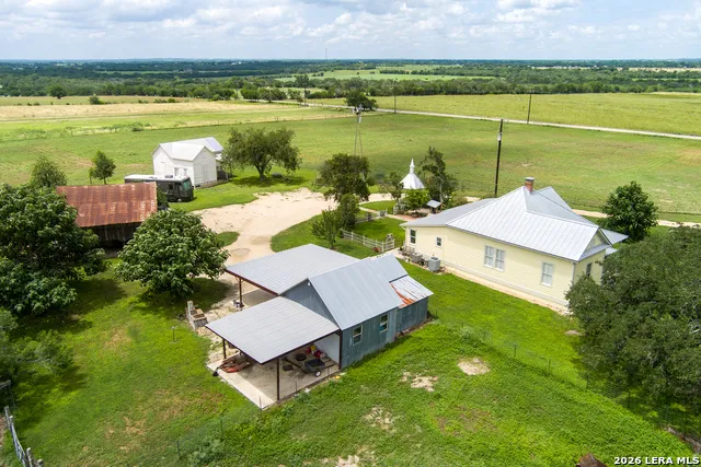 4515 STAPPER RD St Hedwig, TX 78152