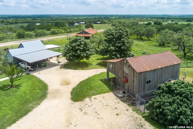4515 STAPPER RD St Hedwig, TX 78152