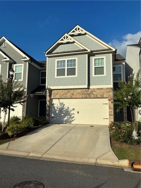 400 WHITETAIL CIRCLE