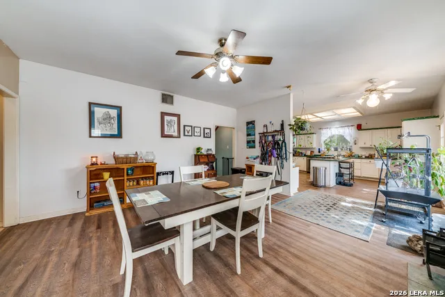 1855 BURR OAK LN Adkins, TX 78101