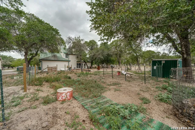 1855 BURR OAK LN Adkins, TX 78101