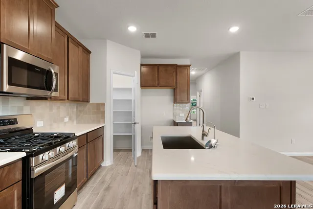 1862 Pining Street New Braunfels, TX 78132