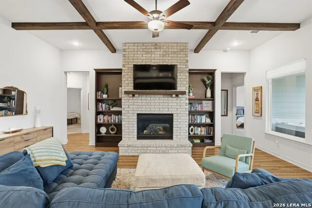 1302 COUNTRYSIDE BND Fredericksburg, TX 78624