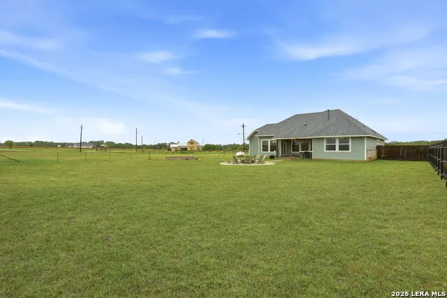 1302 COUNTRYSIDE BND Fredericksburg, TX 78624