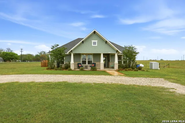 1302 COUNTRYSIDE BND Fredericksburg, TX 78624