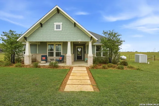 1302 COUNTRYSIDE BND Fredericksburg, TX 78624