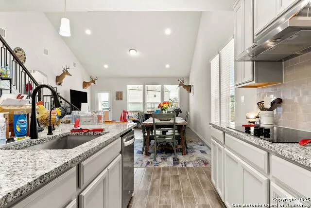 4012 Wild Bloom Seguin, TX 78155