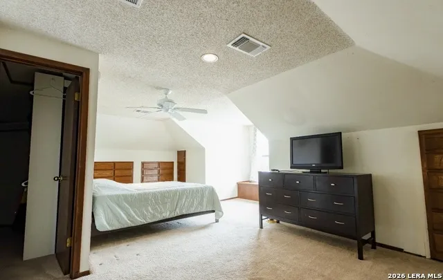 110 W BENTON AVE Devine, TX 78016