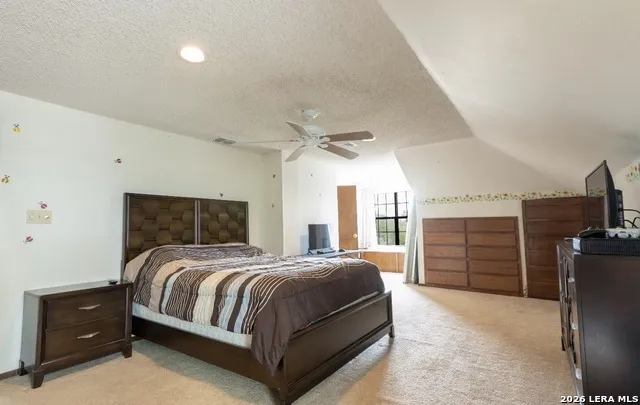 110 W BENTON AVE Devine, TX 78016