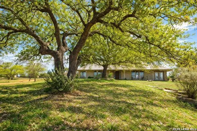 3410 W Ranch Road 152 Llano, TX 78643