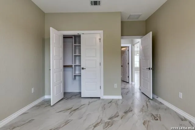 5511 Pageland Dr Kirby, TX 78219