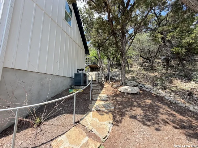 1758 Trail Pass Canyon Lake, TX 78133