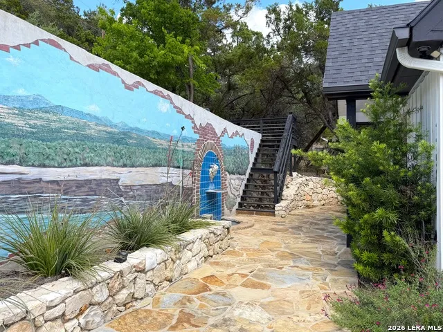 1758 Trail Pass Canyon Lake, TX 78133