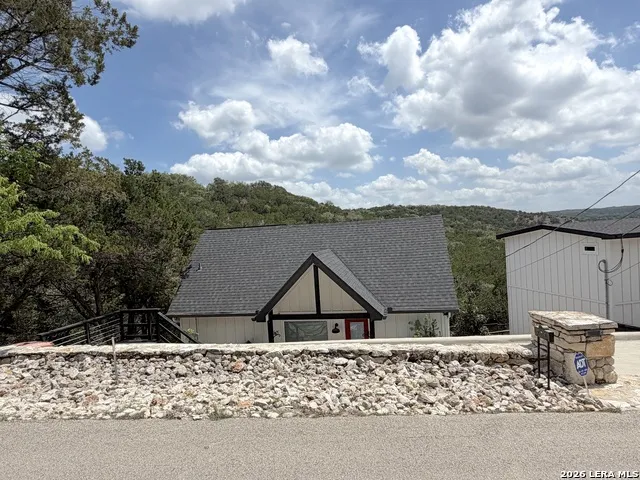 1758 Trail Pass Canyon Lake, TX 78133