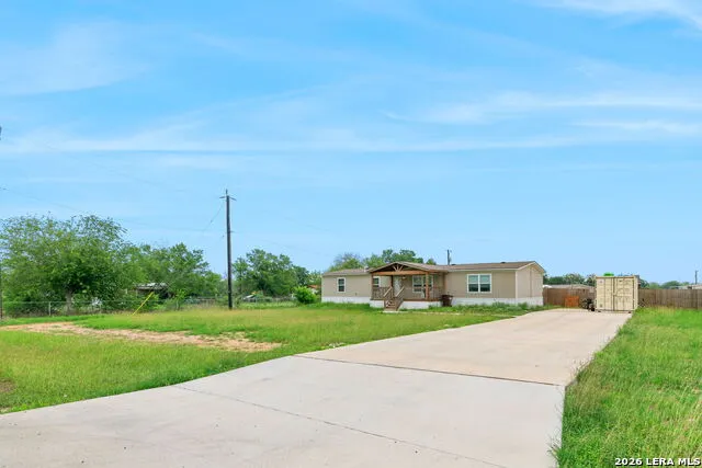 12606 Toro Dr Atascosa, TX 78002