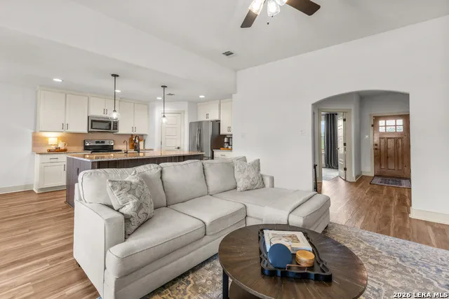 116 Hiram Cook Blanco, TX 78606