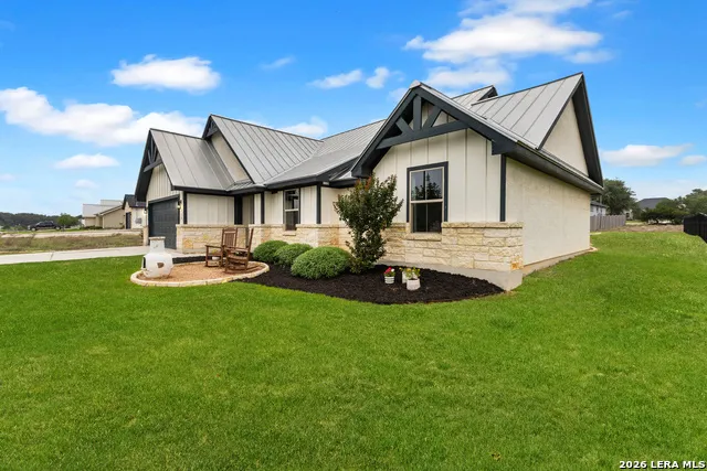 116 Hiram Cook Blanco, TX 78606
