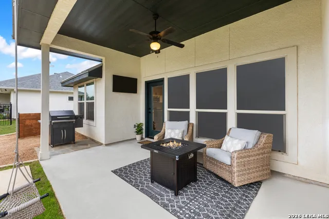 116 Hiram Cook Blanco, TX 78606