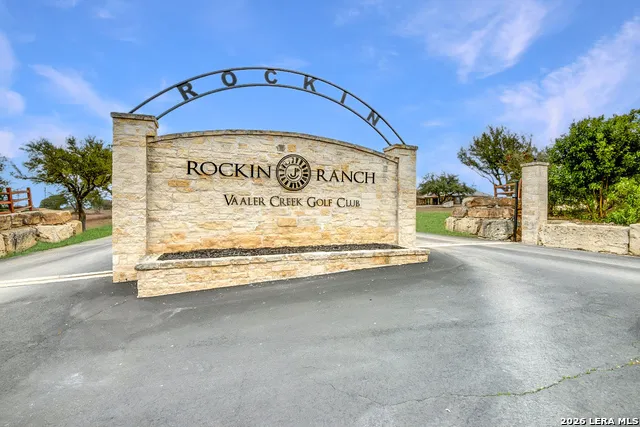 116 Hiram Cook Blanco, TX 78606