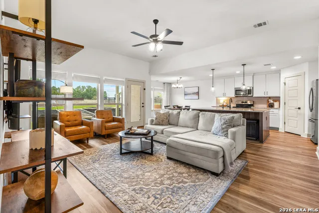 116 Hiram Cook Blanco, TX 78606