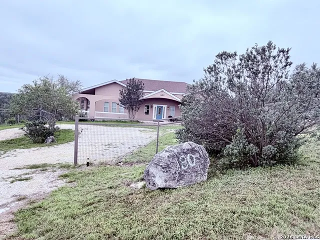 180 County Road 2750 Mico, TX 78056