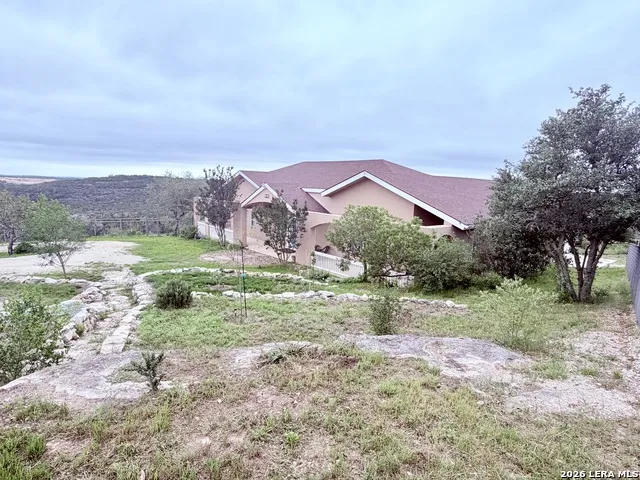 180 County Road 2750 Mico, TX 78056