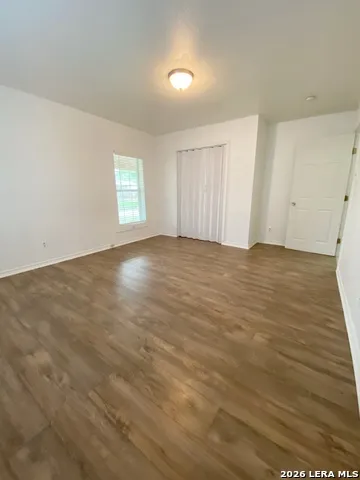 1311 PINE ST. Floresville, TX 78114