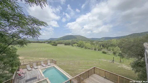 896 Rocky Creek Rd