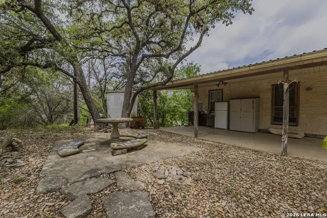 896 Rocky Creek Rd Medina, TX 78055