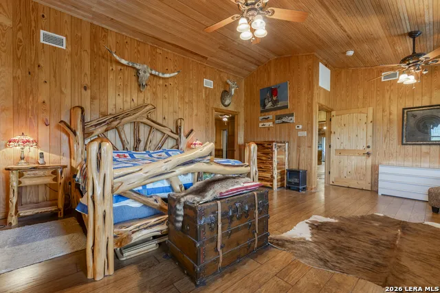 896 Rocky Creek Rd Medina, TX 78055