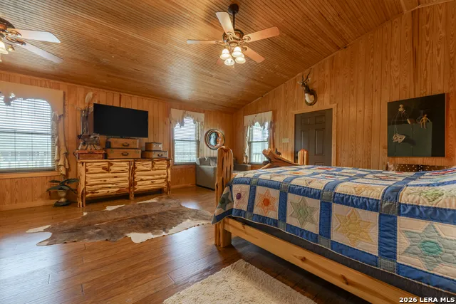 896 Rocky Creek Rd Medina, TX 78055