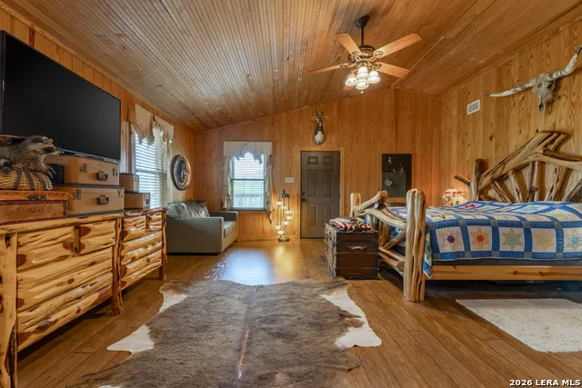 896 Rocky Creek Rd Medina, TX 78055