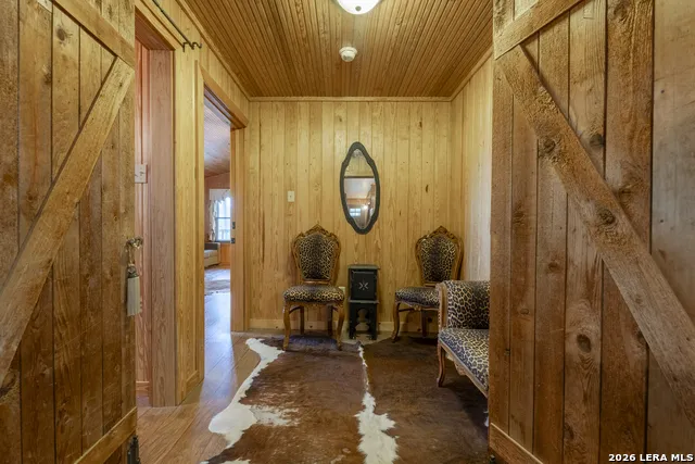 896 Rocky Creek Rd Medina, TX 78055