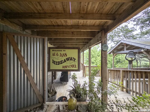 896 Rocky Creek Rd Medina, TX 78055
