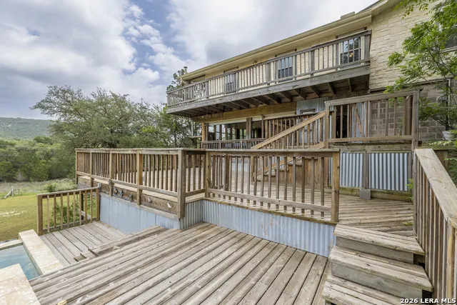 896 Rocky Creek Rd Medina, TX 78055