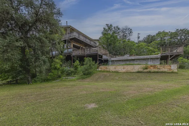 896 Rocky Creek Rd Medina, TX 78055