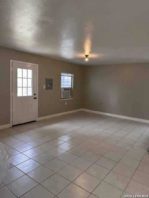 1314 W WOODLAWN AVE San Antonio, TX 78201