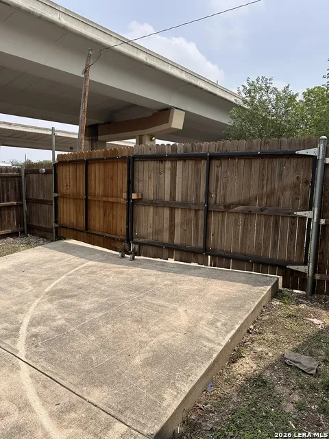 1314 W WOODLAWN AVE San Antonio, TX 78201