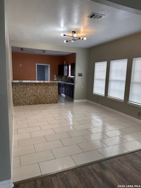1314 W WOODLAWN AVE San Antonio, TX 78201