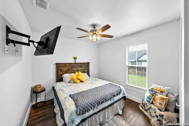 156 Woodbridge Dr La Vernia, TX 78121